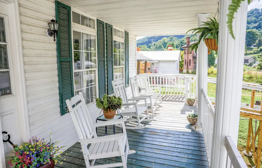 381 N Highway Baxter KY 40806