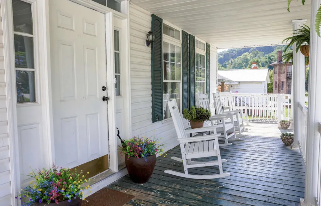 381 N Highway Baxter KY 40806