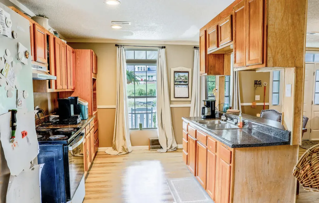 381 N Highway Baxter KY 40806