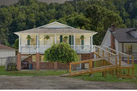 381 N Highway Baxter KY 40806