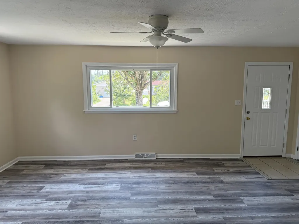 112 Woodford Avenue Berea KY 40403