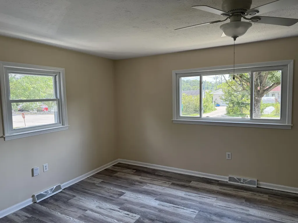 112 Woodford Avenue Berea KY 40403