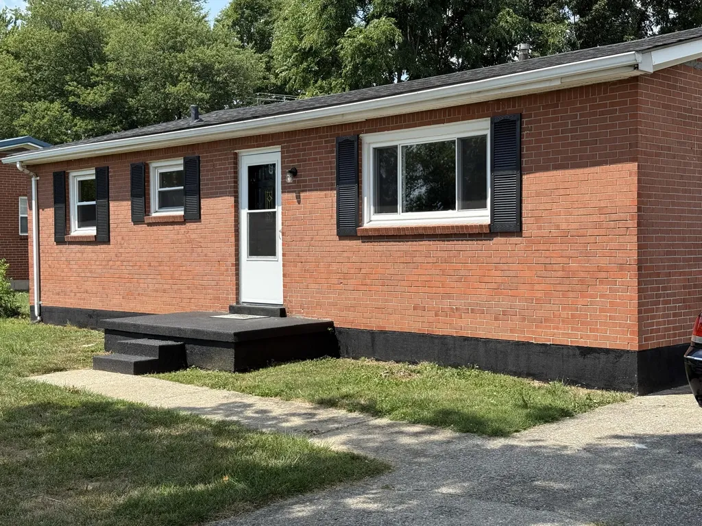 112 Woodford Avenue Berea KY 40403