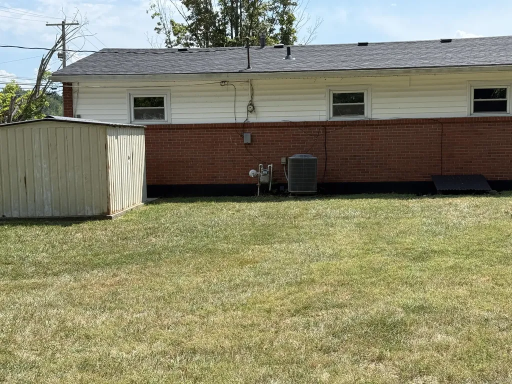 112 Woodford Avenue Berea KY 40403