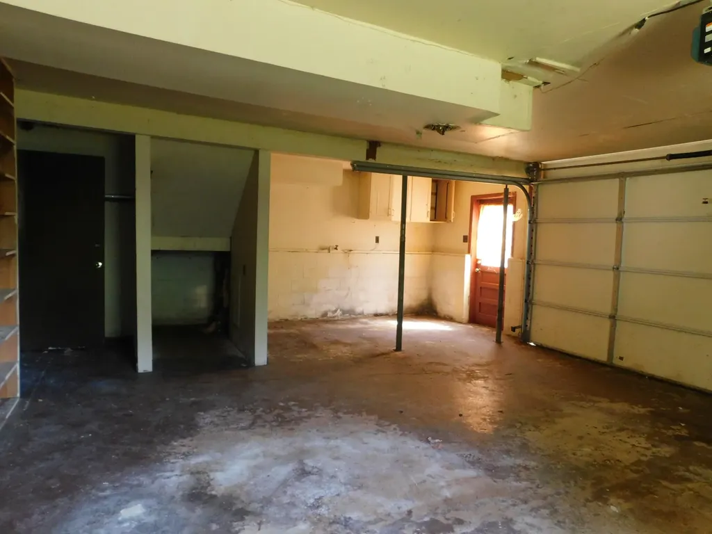 2936 Highway 119 Baxter KY 40806