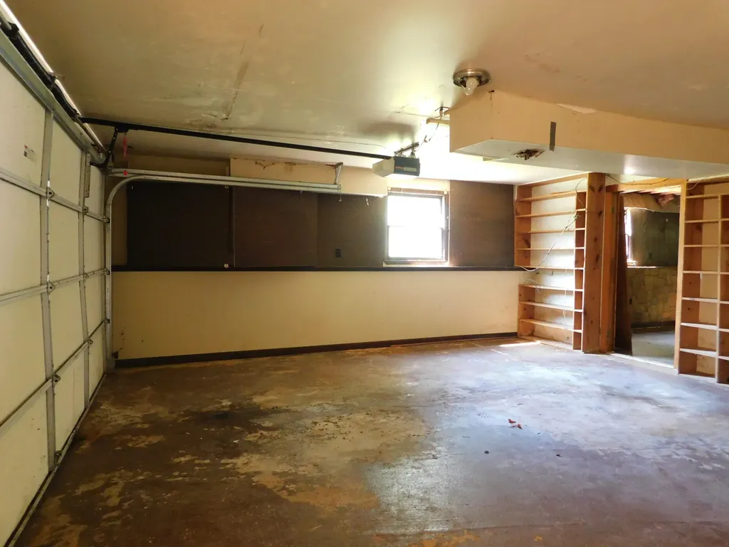 2936 Highway 119 Baxter KY 40806