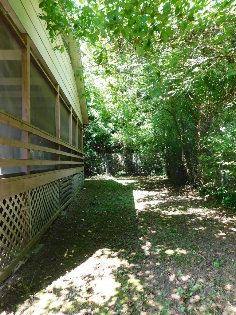 2936 Highway 119 Baxter KY 40806
