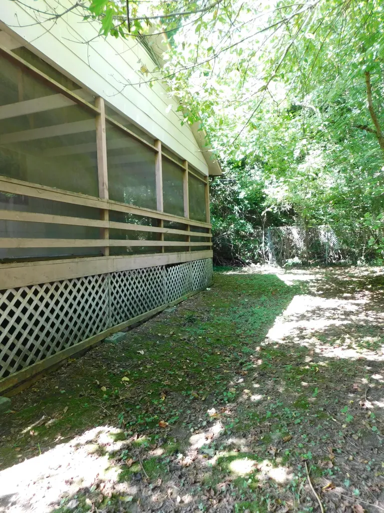 2936 Highway 119 Baxter KY 40806