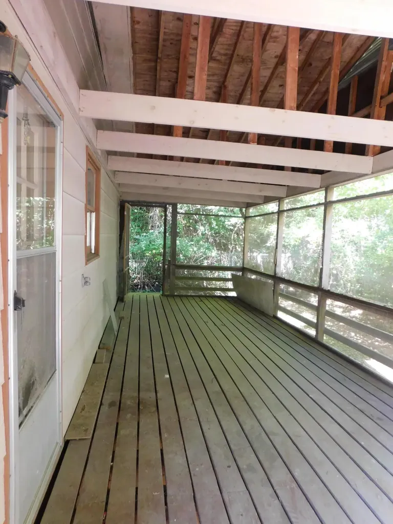 2936 Highway 119 Baxter KY 40806