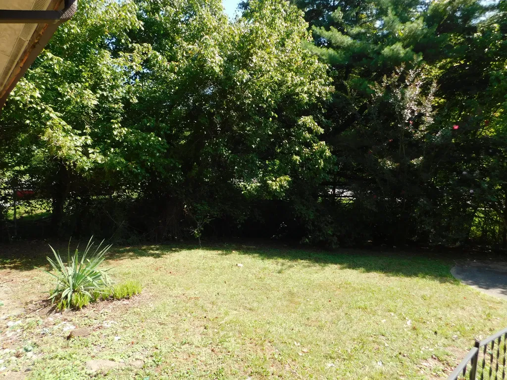 2936 Highway 119 Baxter KY 40806