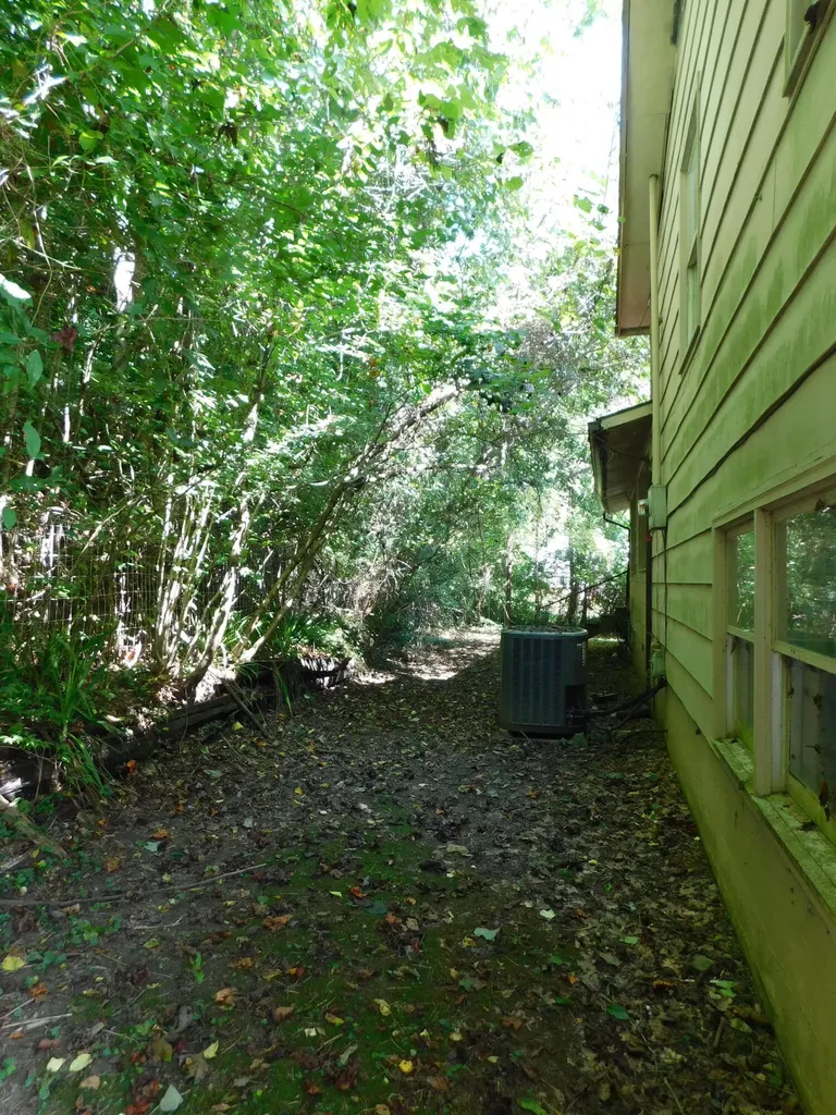 2936 Highway 119 Baxter KY 40806