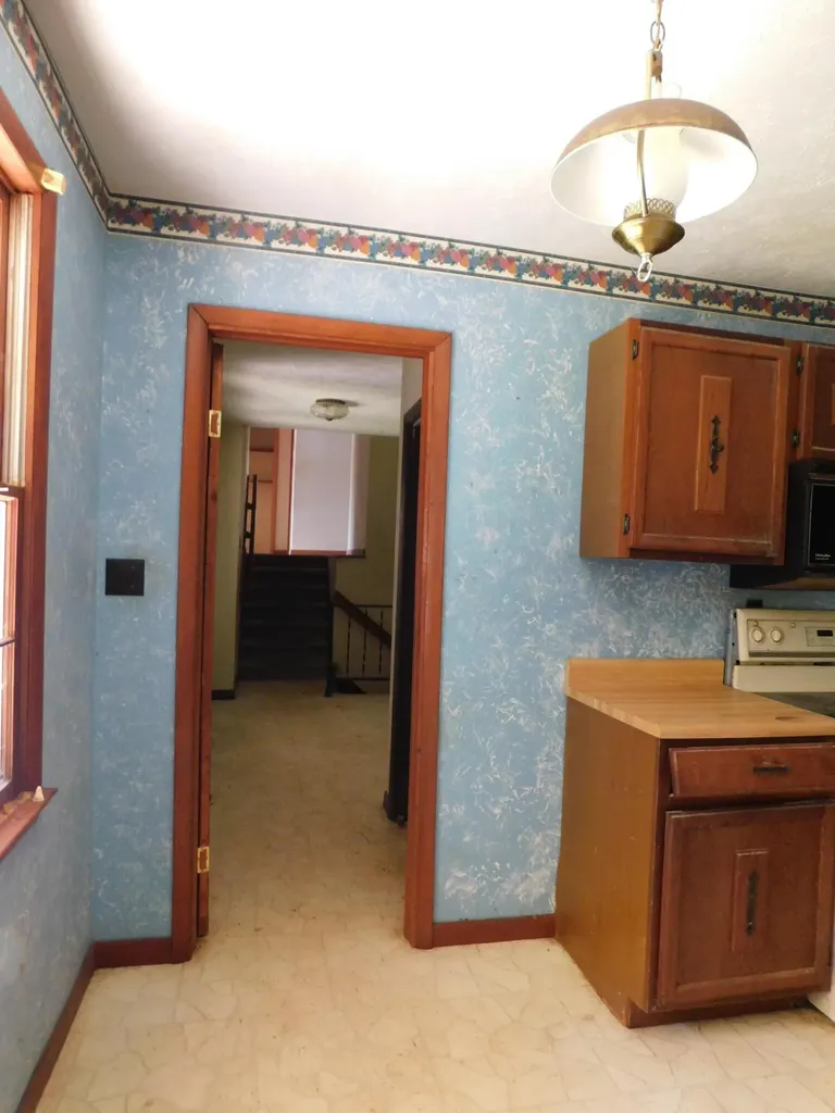 2936 Highway 119 Baxter KY 40806