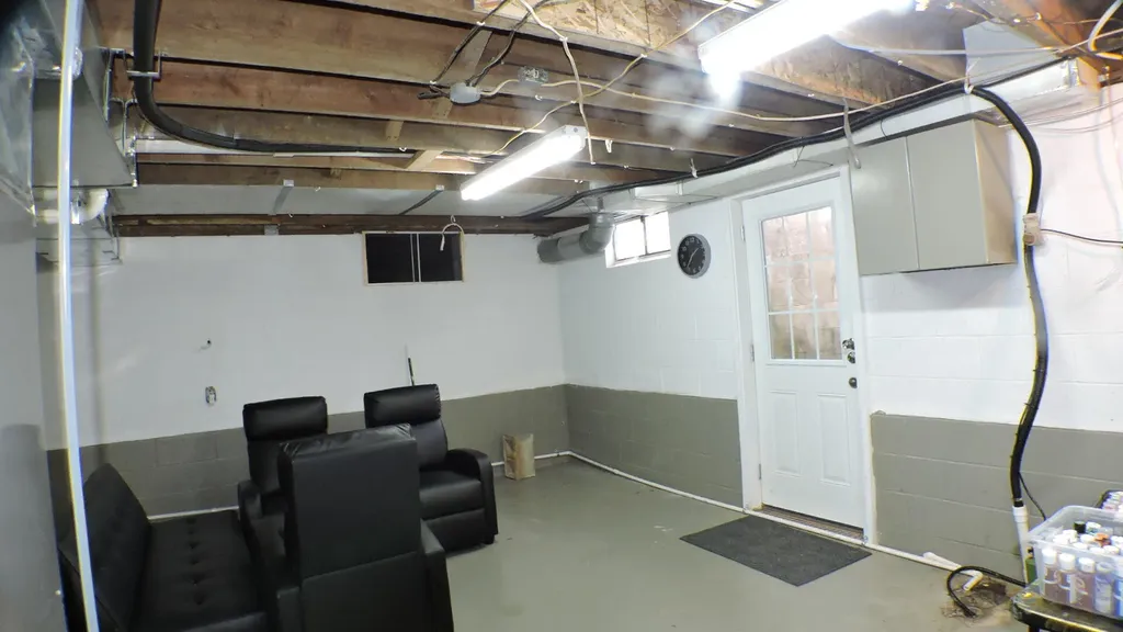 463 E High Street Owingsville KY 40360