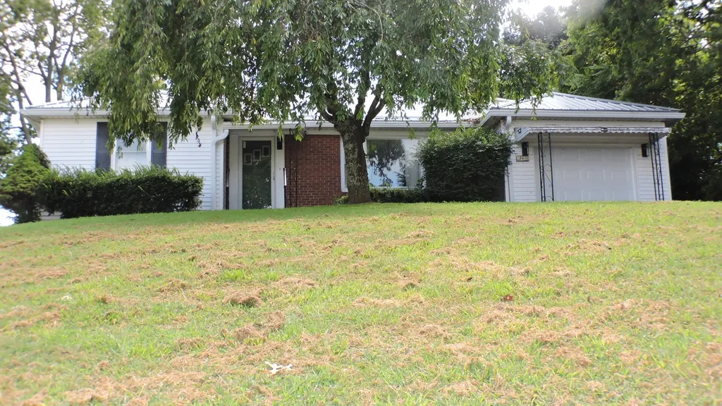 463 E High Street Owingsville KY 40360