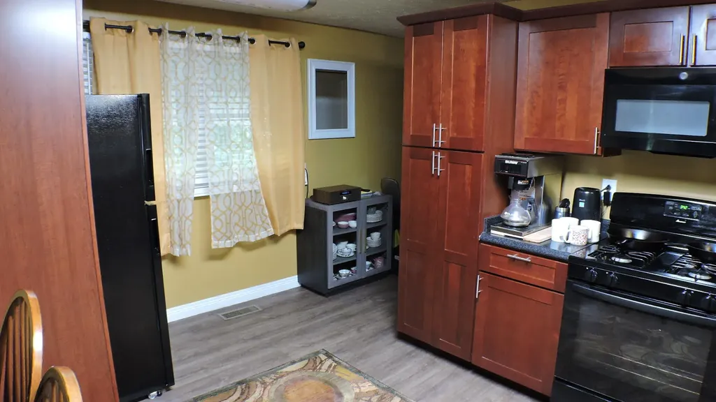 463 E High Street Owingsville KY 40360