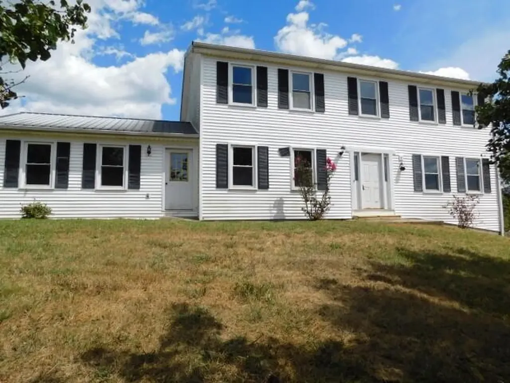 1577 Willisburg Road Lawrenceburg KY 40342