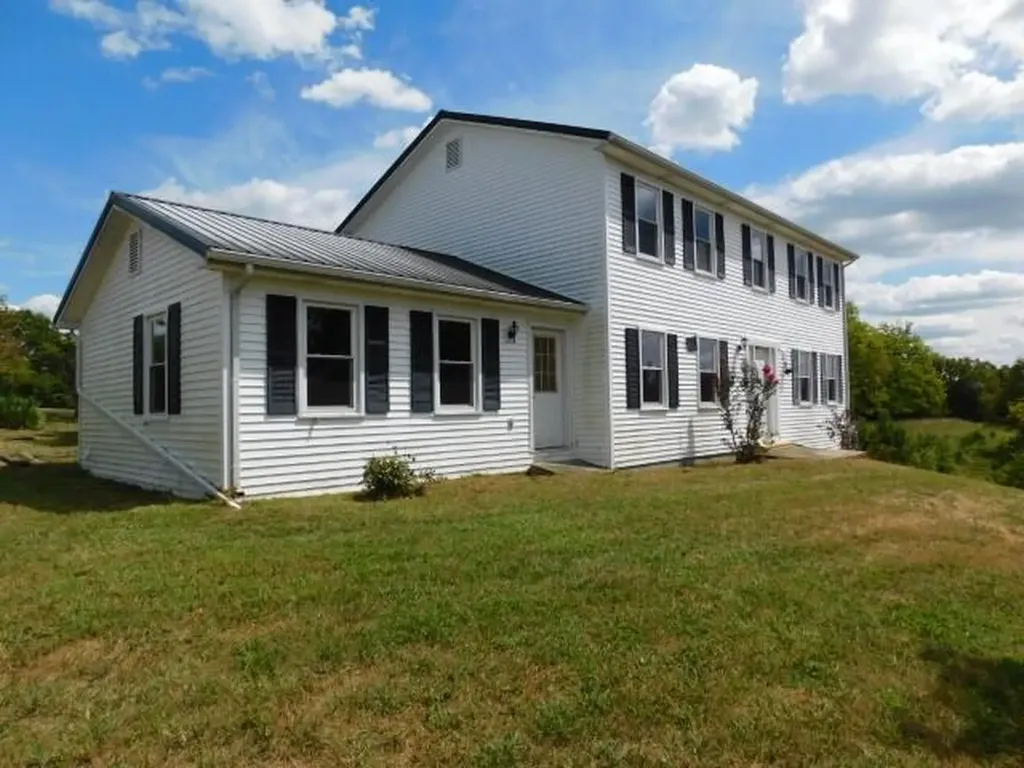 1577 Willisburg Road Lawrenceburg KY 40342