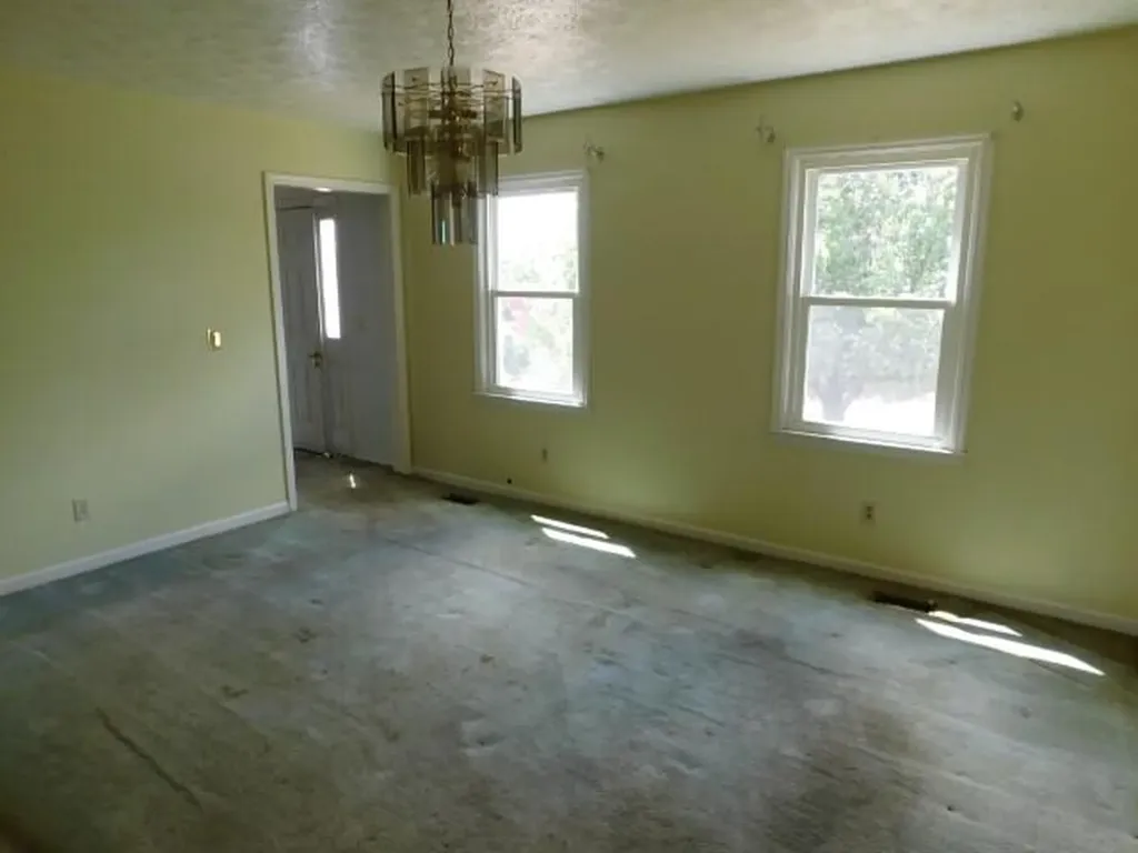 1577 Willisburg Road Lawrenceburg KY 40342