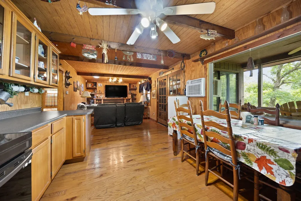 353 Timber Ridge Road Nancy KY 42544