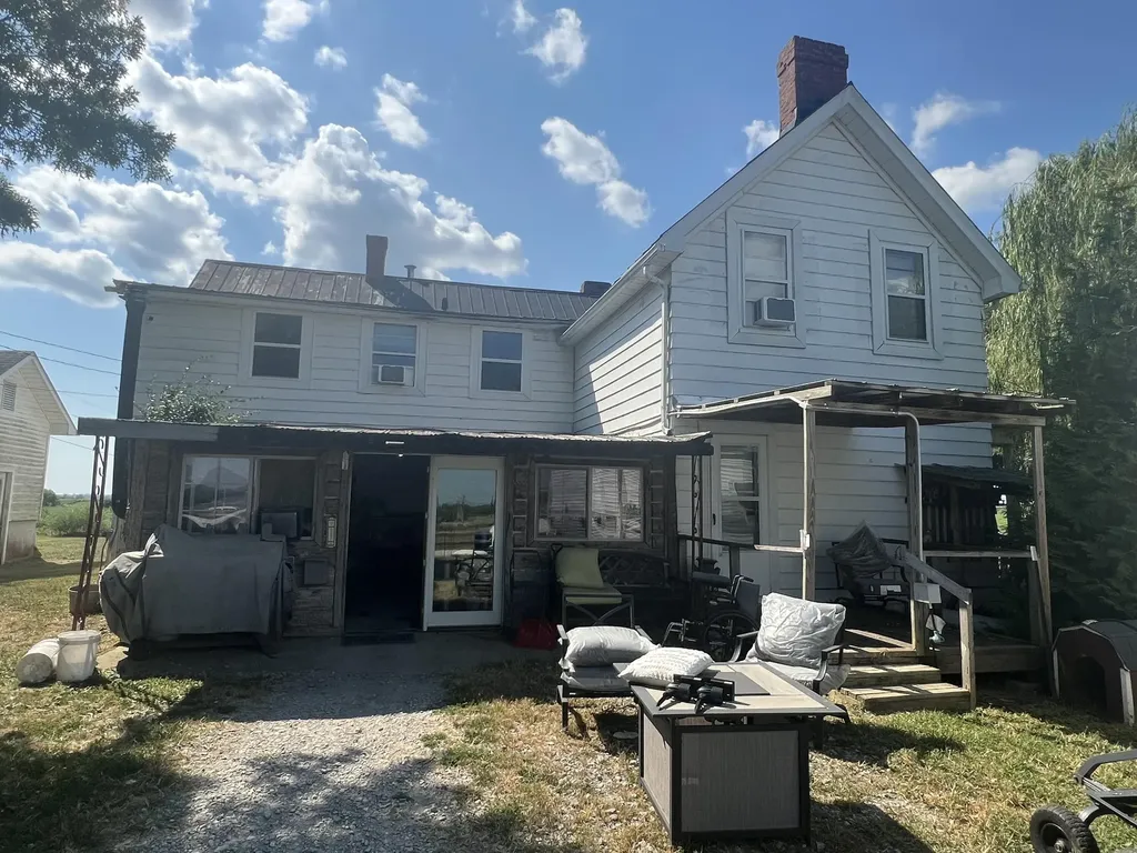 3954 Wallingford Road Flemingsburg KY 41041