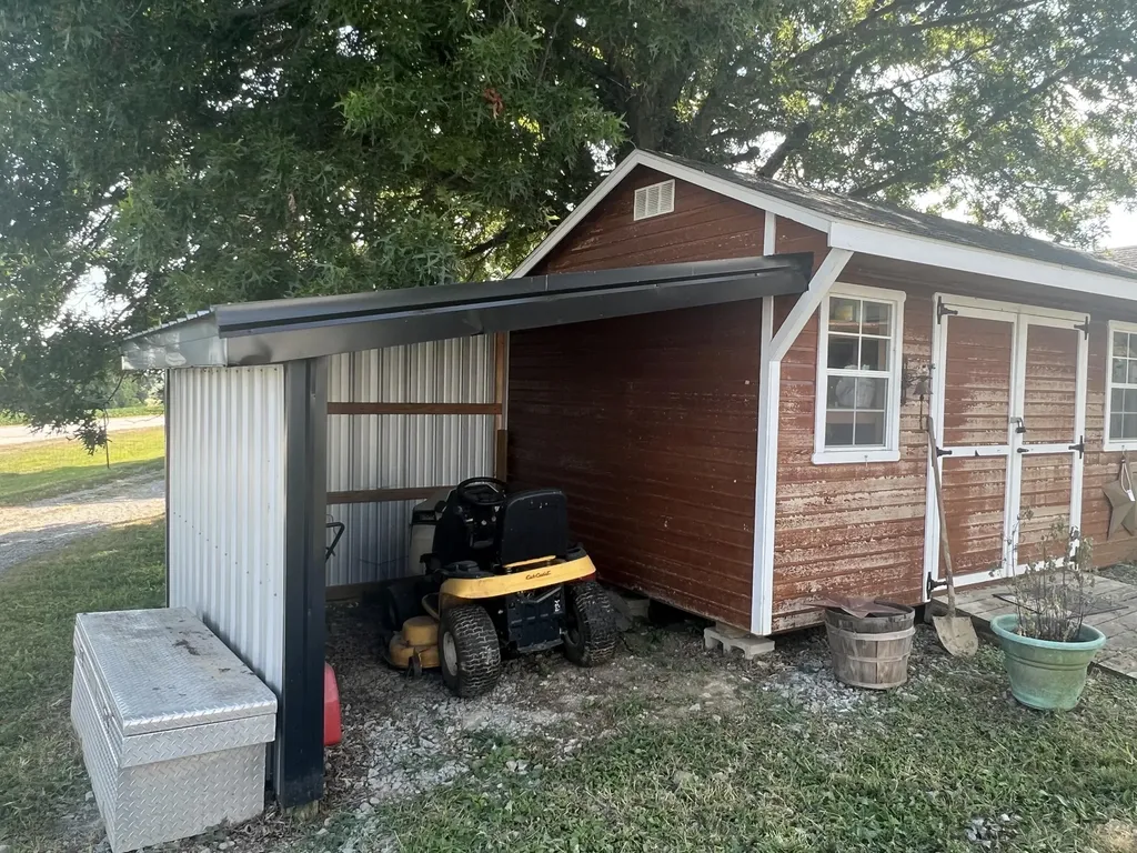 3954 Wallingford Road Flemingsburg KY 41041