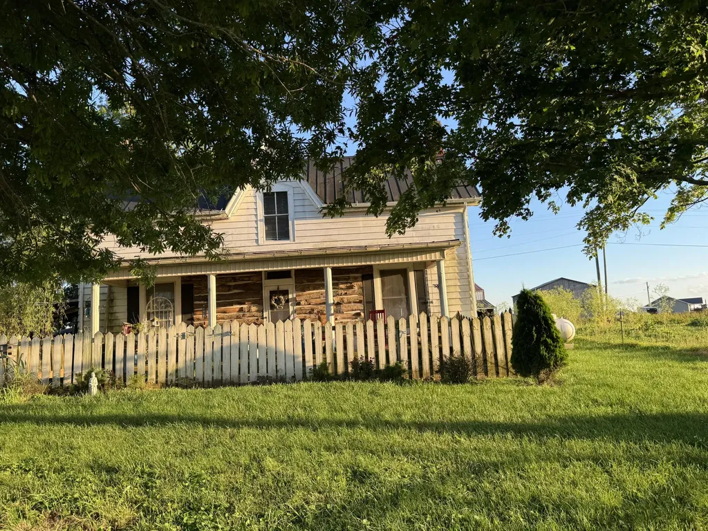 3954 Wallingford Road Flemingsburg KY 41041