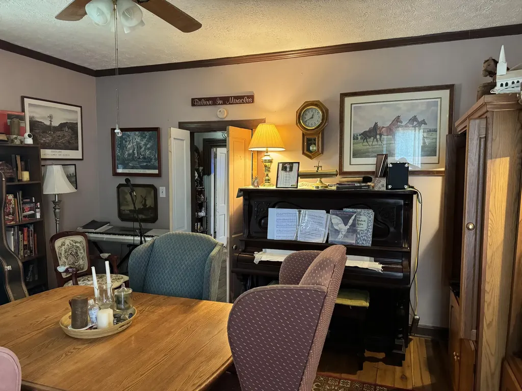 3954 Wallingford Road Flemingsburg KY 41041