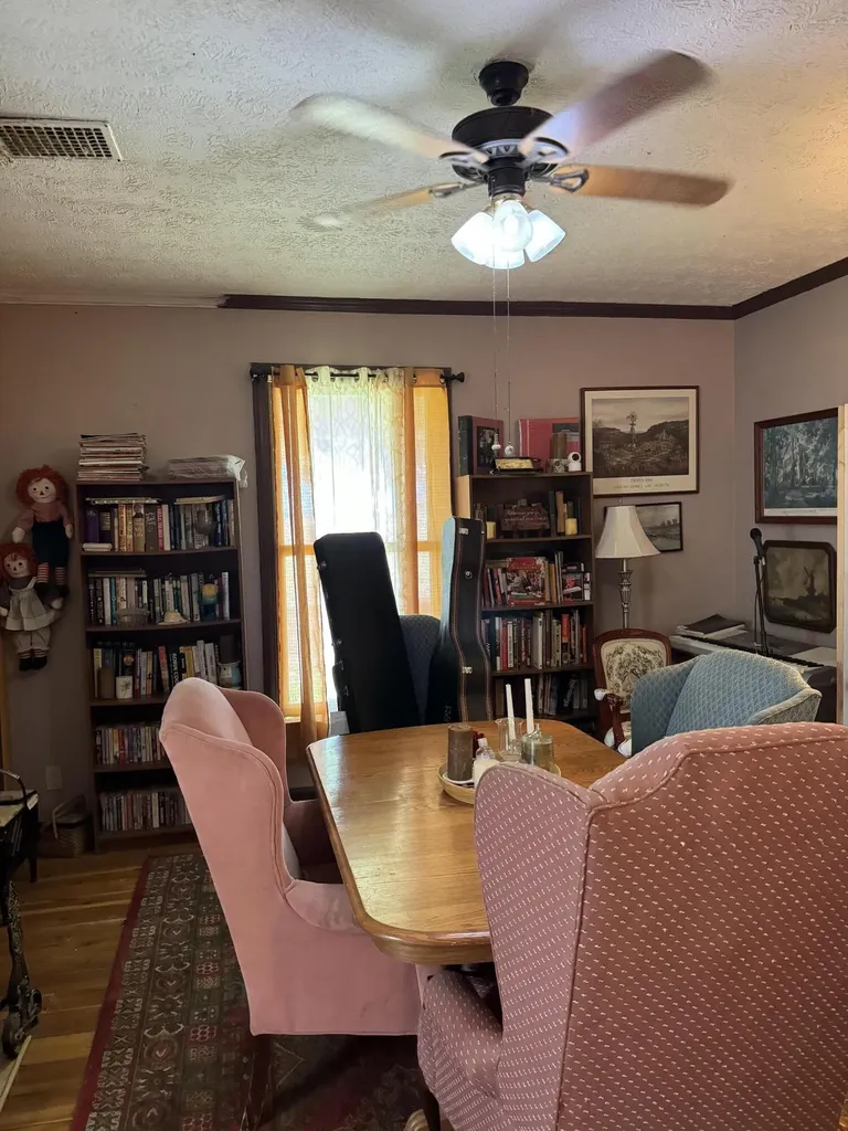 3954 Wallingford Road Flemingsburg KY 41041