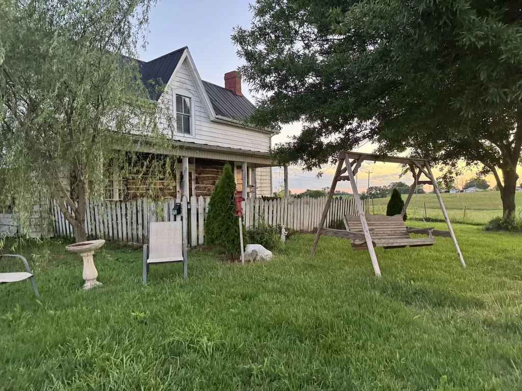 3954 Wallingford Road Flemingsburg KY 41041