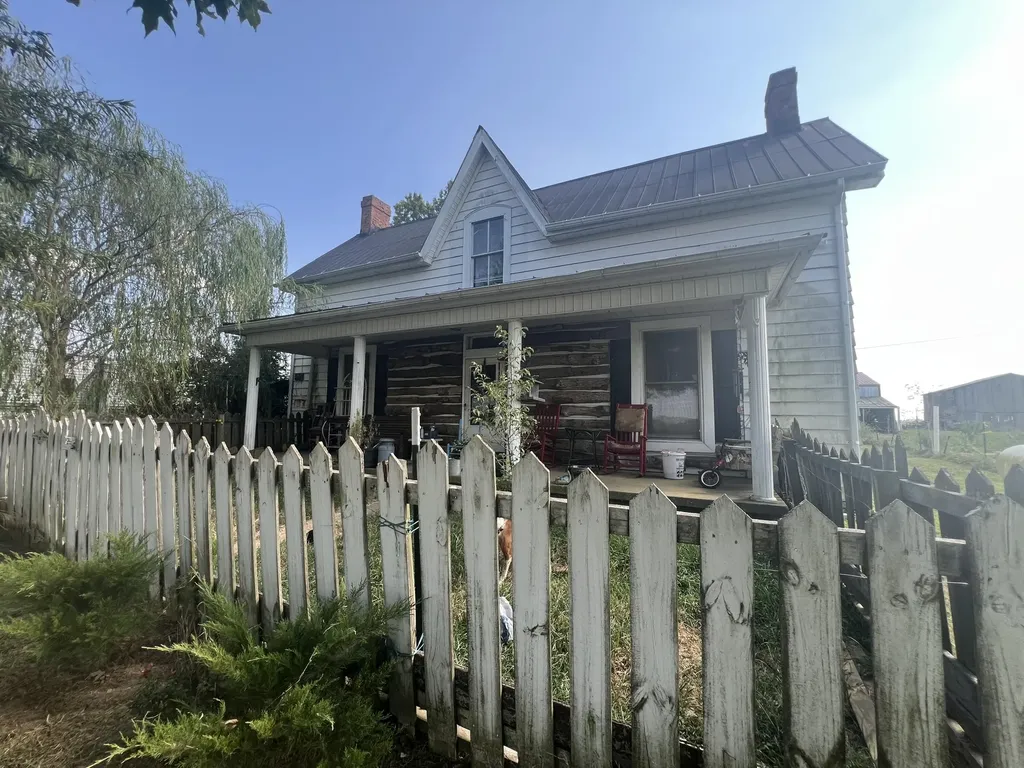 3954 Wallingford Road Flemingsburg KY 41041