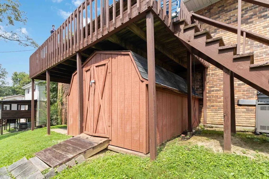 275 Oaklawn Circle Corbin KY 40701