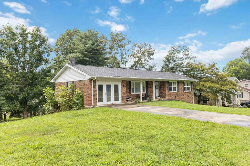 275 Oaklawn Circle Corbin KY 40701