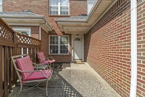 402 Blue Rose Court Louisville KY 40223