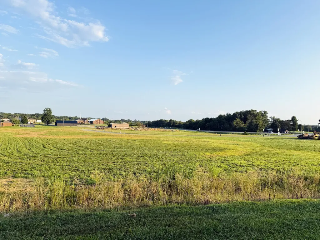 104 Carlton Crossing Lawrenceburg KY 40342