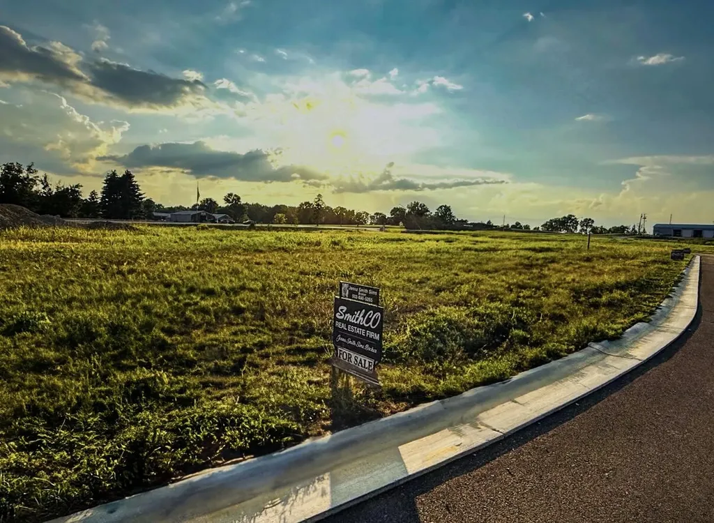 104 Carlton Crossing Lawrenceburg KY 40342