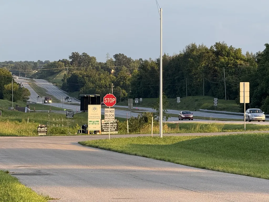 101 Carlton Crossing Lawrenceburg KY 40342