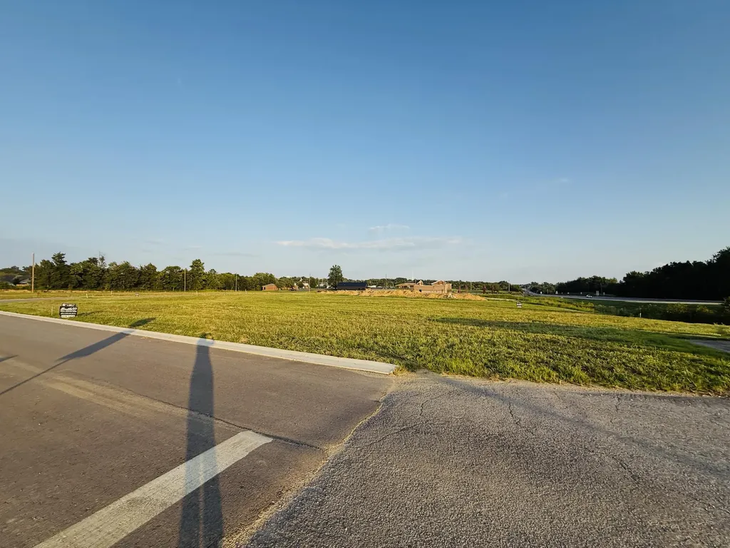 102 Carlton Crossing Lawrenceburg KY 40342