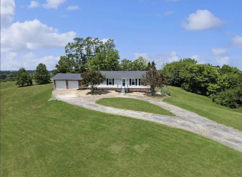 195 Windswept Road Lancaster KY 40444