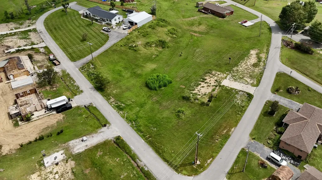 184 Mcgill Pine Grove Road London KY 40744