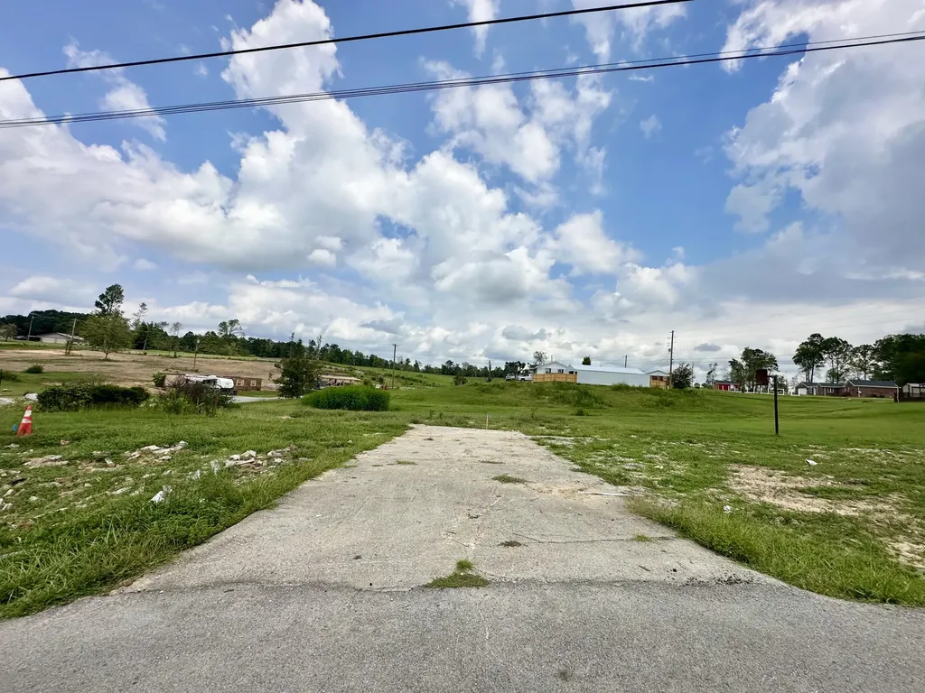 184 Mcgill Pine Grove Road London KY 40744