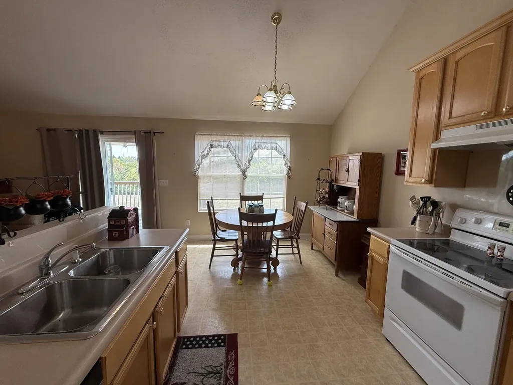 339 Deer Run Lancaster KY 40444