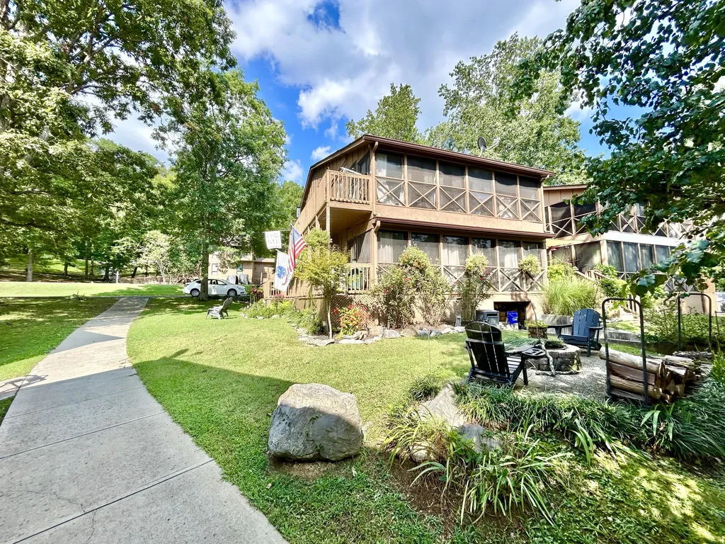 48-3 Woodson Bend Resort Bronston KY 42518