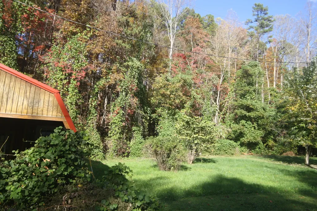 135 Ky-3445 Mckee KY 40447