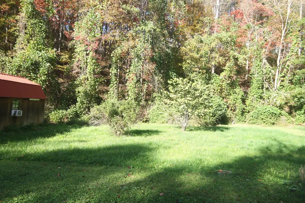 135 Ky-3445 Mckee KY 40447