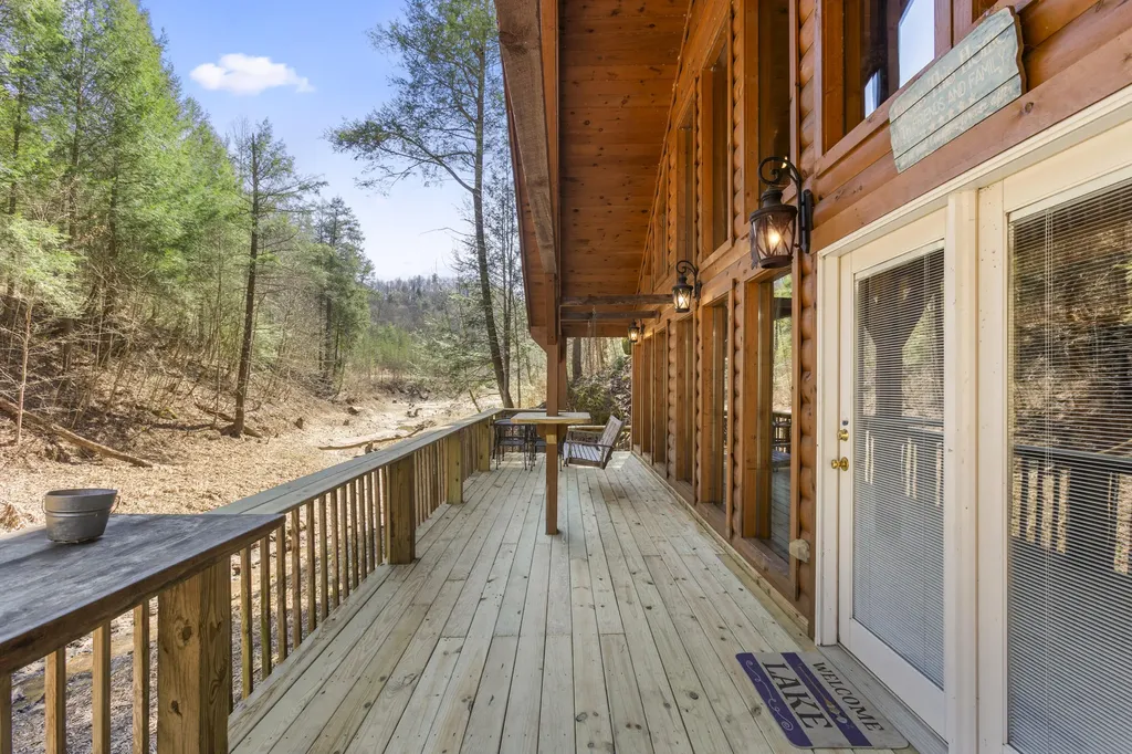 404 Paradise Drive Rogers KY 41365
