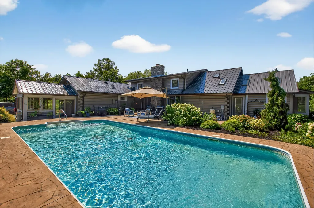2100 Irvine Road Winchester KY 40391