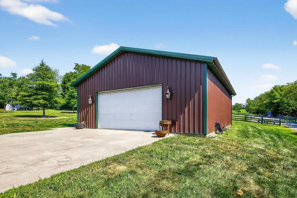 2100 Irvine Road Winchester KY 40391