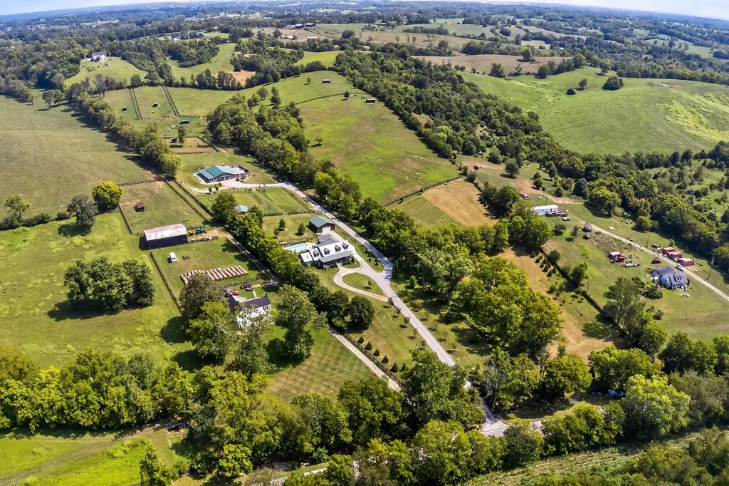 2100 Irvine Road Winchester KY 40391