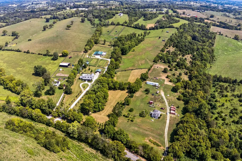 2100 Irvine Road Winchester KY 40391