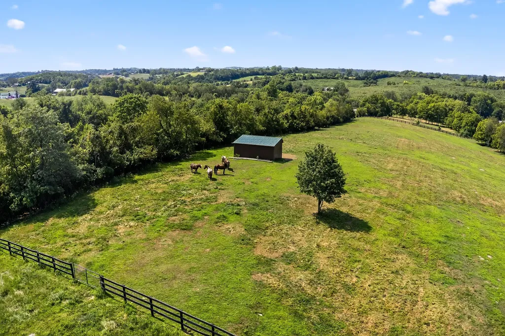 2100 Irvine Road Winchester KY 40391